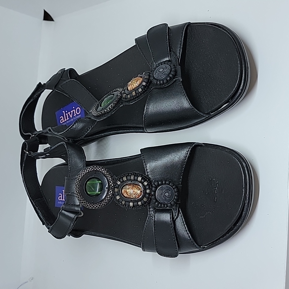 Alivio orthotic friendly sandals 44